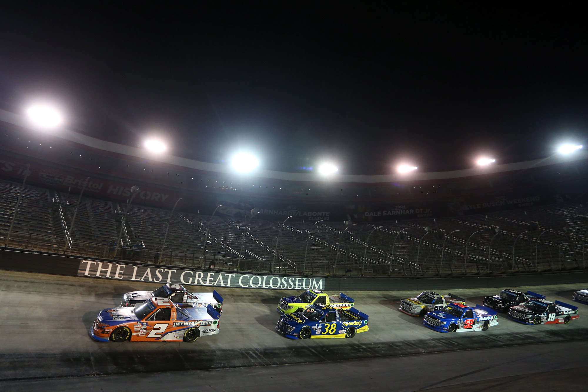 NASCAR Camping World Truck Series UNOH 200 presented by Ohio Logistics